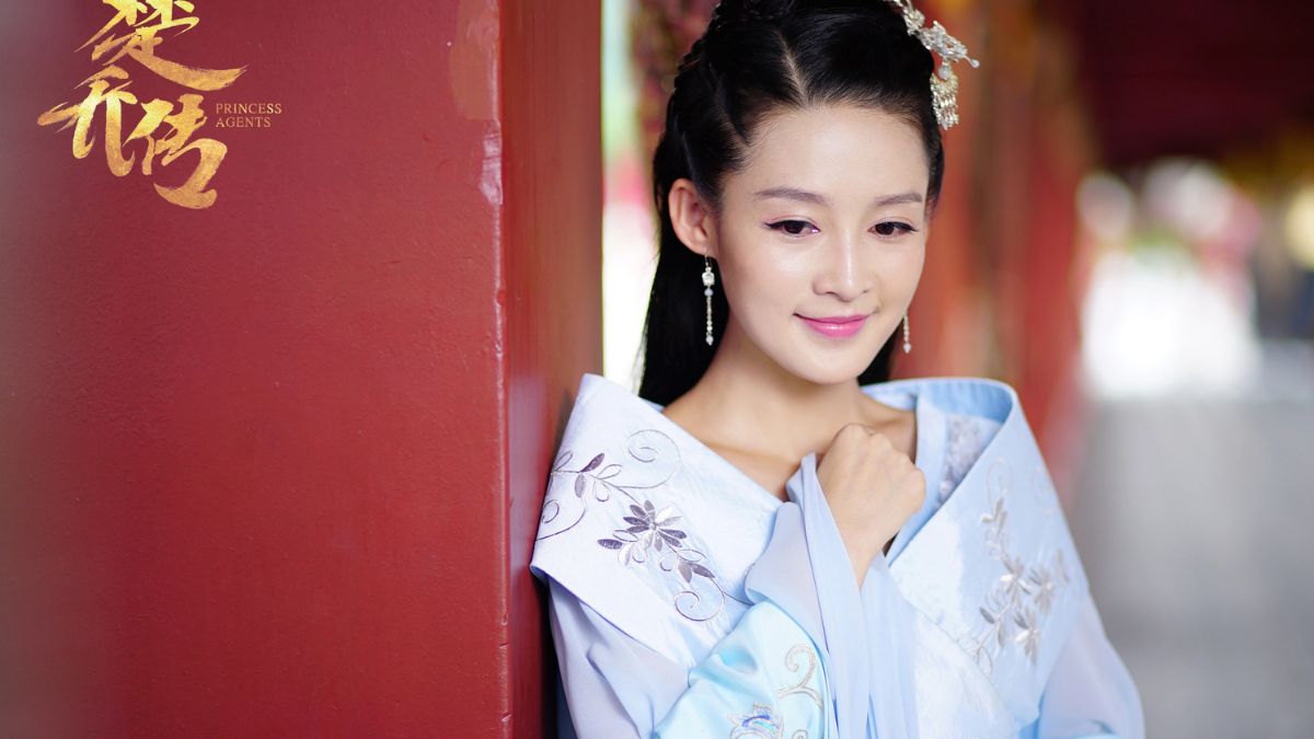 Top 15+ phim của Lý Thấm: Hành trình từ ngọc nữ đến ngôi sao